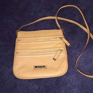 Crossbody purse